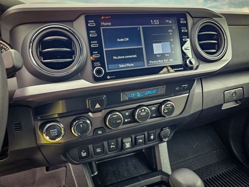 Used 2023 Toyota Tacoma TRD Off-Road w/ Technology Package AWD/4WD image 21