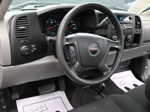 Used 2013 GMC Sierra 1500 W/T AWD/4WD image 9