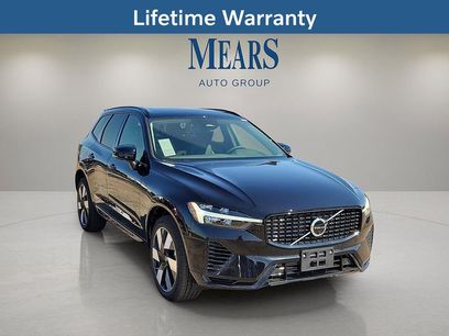 New 2025 Volvo XC60 T8 Plus w/ Climate Package