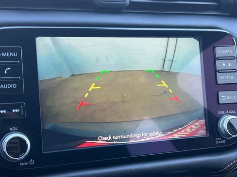 Used 2025 Nissan Versa SR FWD image 20