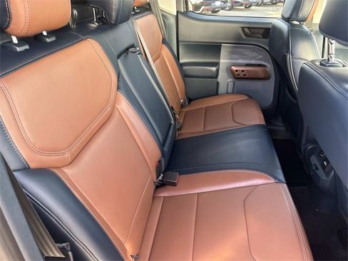 Certified 2022 Ford Maverick Lariat w/ Lariat Luxury Package image 33