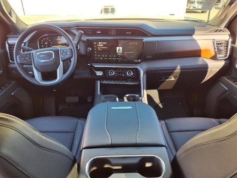 New 2026 GMC Sierra 2500 Denali w/ Denali Reserve Package image 4