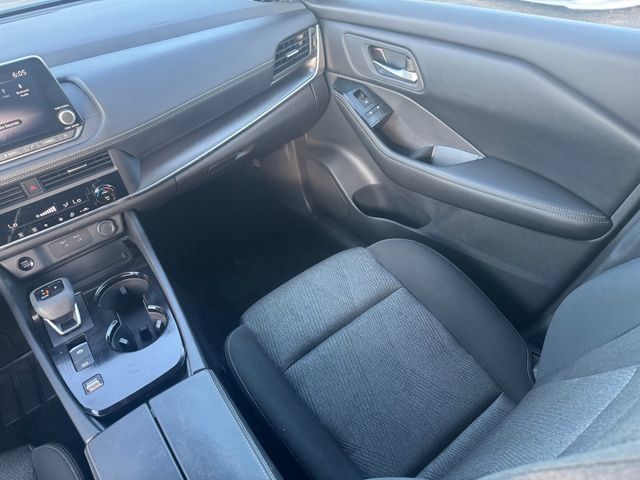 Used 2026 Nissan Rogue SV FWD image 24
