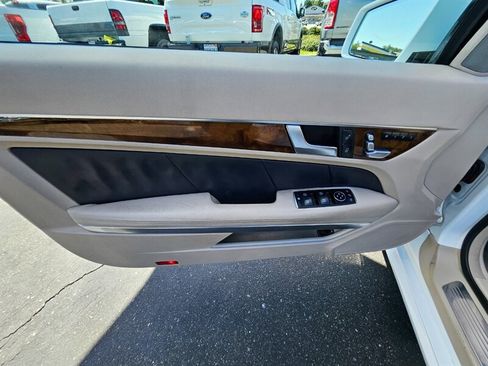 Used 2016 Mercedes-Benz E 400 Cabriolet image 32