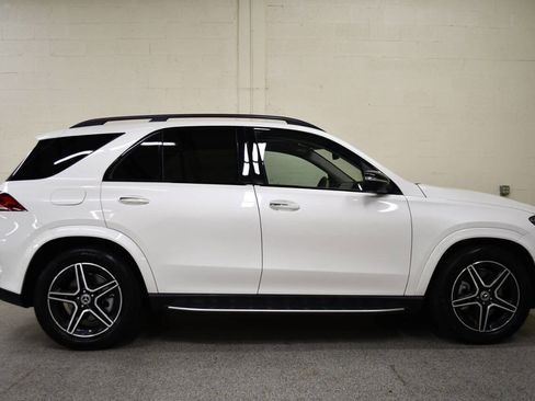Used 2022 Mercedes-Benz GLE 450 4MATIC w/ Revised AMG Line Exterior image 4