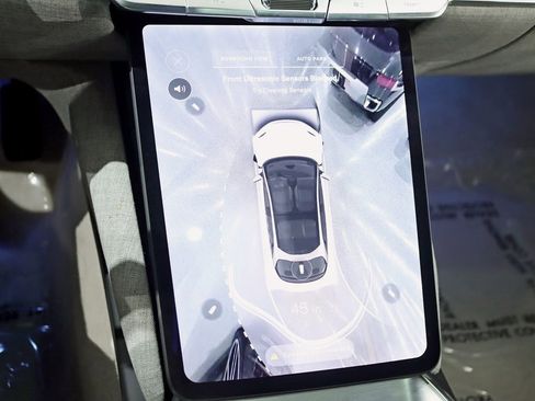 Used 2022 Lucid Air Grand Touring image 22