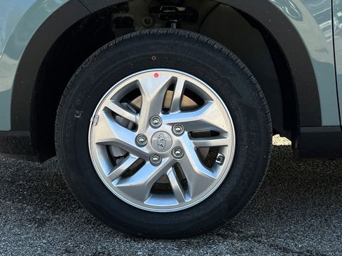 New 2026 Hyundai Venue SE image 5