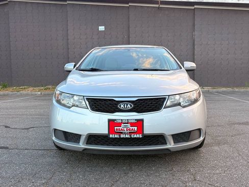 Used 2011 Kia Forte EX FWD image 3