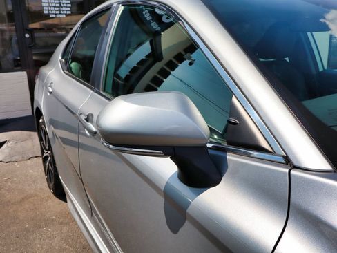 Used 2023 Toyota Camry SE FWD image 14
