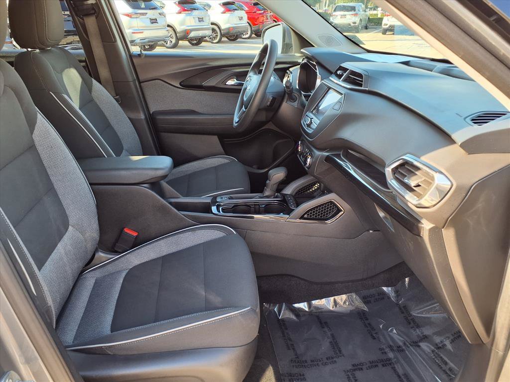 Used 2022 Chevrolet TrailBlazer LT AWD/4WD image 9