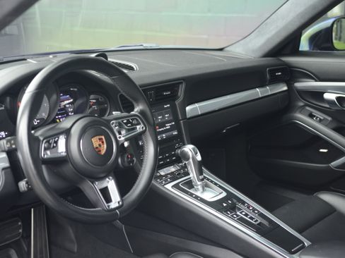 Certified 2018 Porsche 911 Carrera 4S AWD/4WD image 4