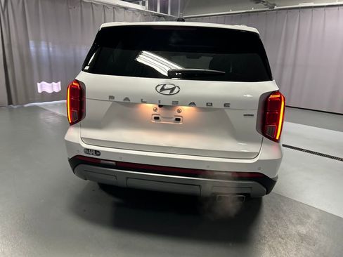Used 2023 Hyundai Palisade SEL w/ Premium Package AWD/4WD image 6