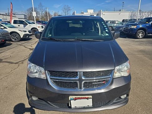 Used 2018 Dodge Grand Caravan SXT image 9