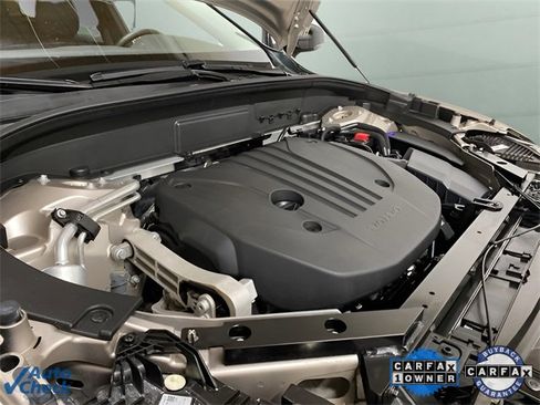 Used 2025 Volvo XC60 B5 Core image 76