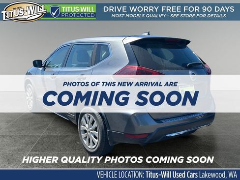 Used 2018 Nissan Rogue S AWD/4WD image 3