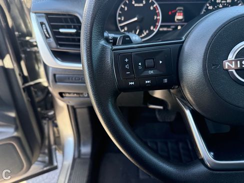 Used 2023 Nissan Rogue S AWD/4WD image 27