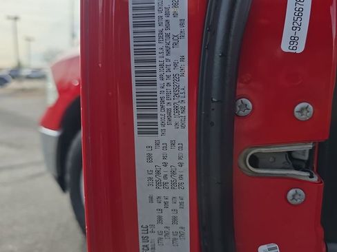 Used 2019 RAM 1500 Classic SLT image 35