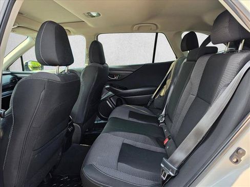 Used 2022 Subaru Outback Premium AWD/4WD image 17