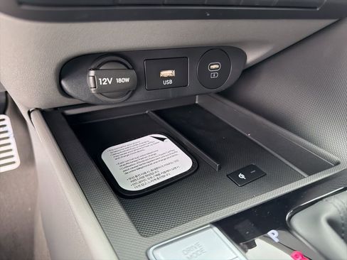 New 2026 Hyundai Elantra Sport FWD image 24