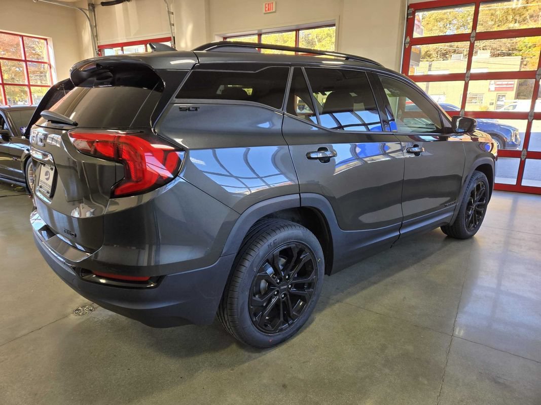 Used 2020 GMC Terrain SLT w/ Preferred Package AWD/4WD image 7