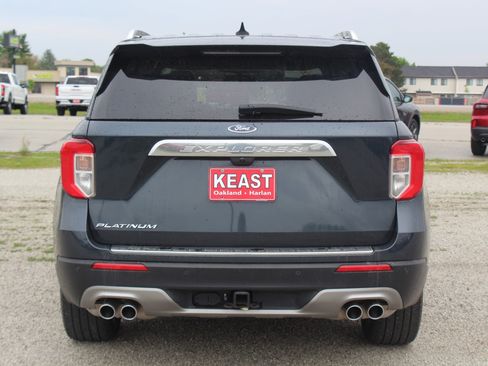 Used 2023 Ford Explorer Platinum w/ Premium Technology Package image 6