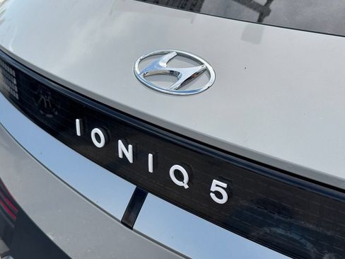 Used 2024 Hyundai Ioniq 5 SEL RWD image 4