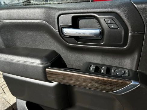 Used 2022 Chevrolet Silverado 1500 RST w/ Z71 Off-Road Package AWD/4WD image 12