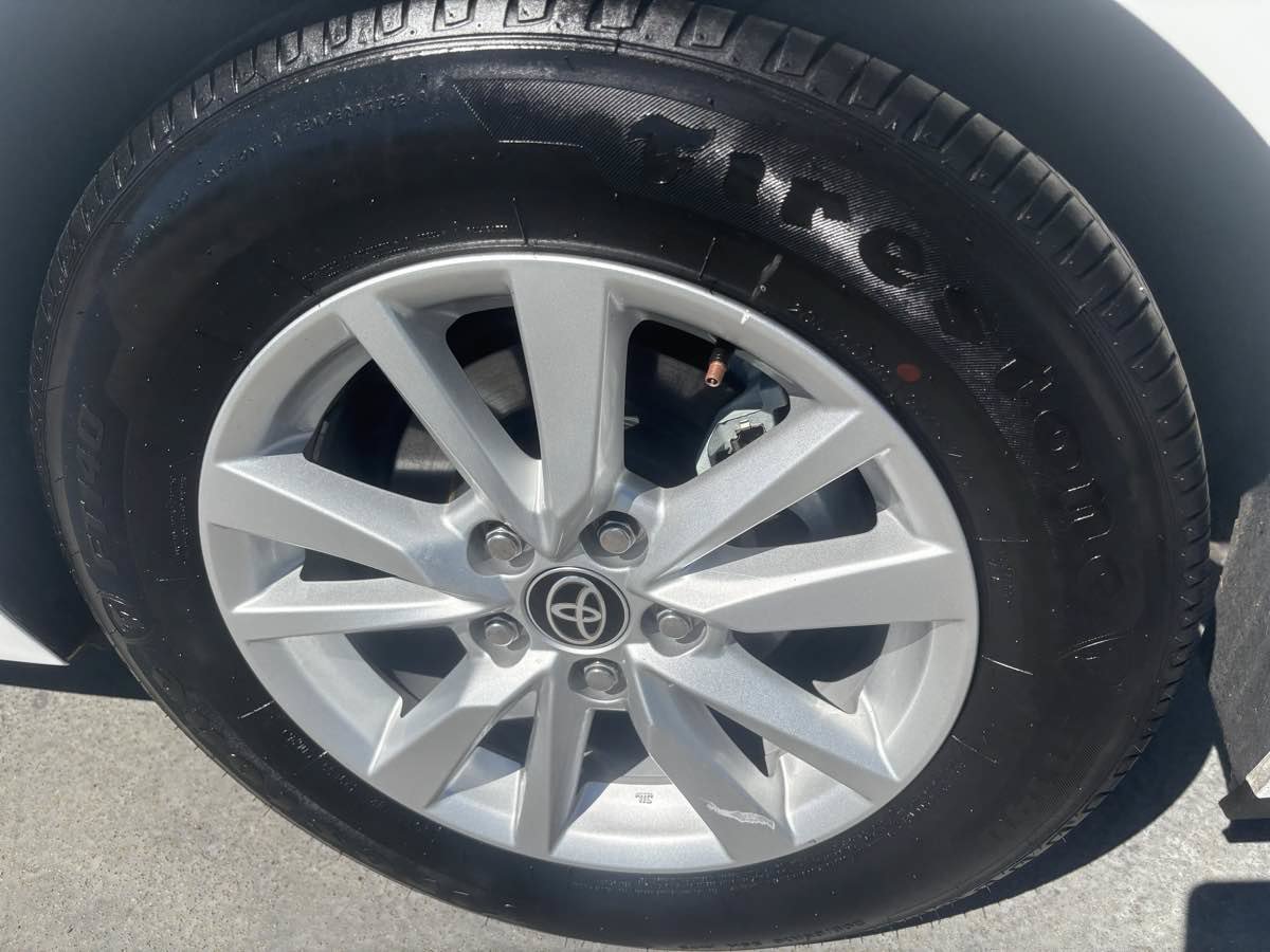 Used 2025 Toyota Camry LE FWD image 17
