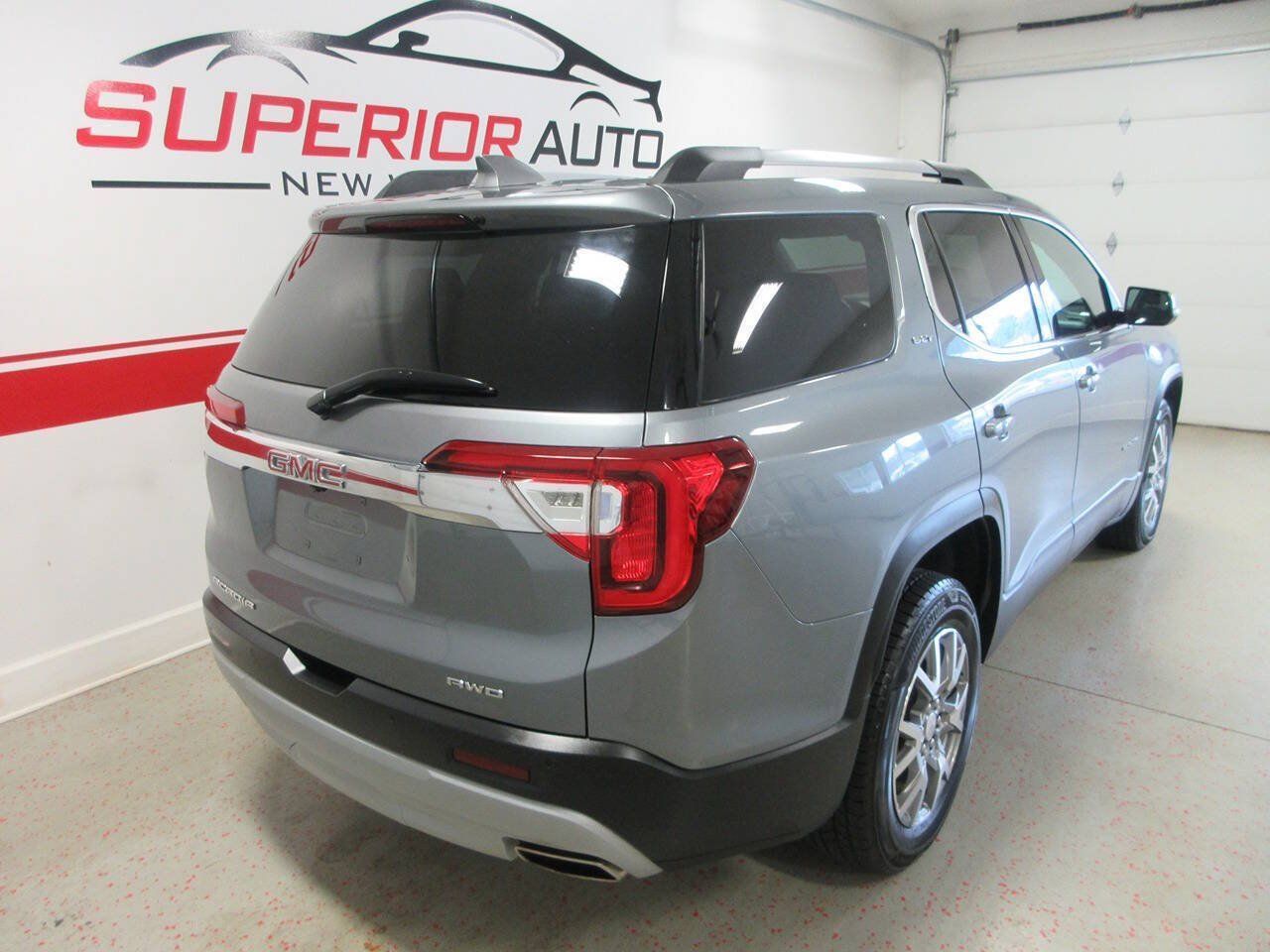Used 2021 GMC Acadia SLT AWD/4WD image 15