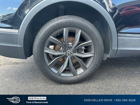 Used 2022 Volkswagen Tiguan SE FWD image 9