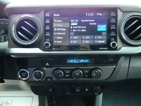 Used 2021 Toyota Tacoma TRD Sport AWD/4WD image 16