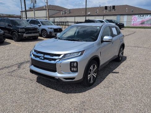Used 2025 Mitsubishi Outlander Sport SE AWD/4WD image 14