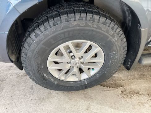 Used 2017 Nissan Frontier SV w/ SV Value Truck Package image 10