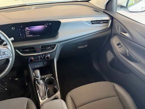 Used 2025 Buick Encore GX Preferred FWD image 33