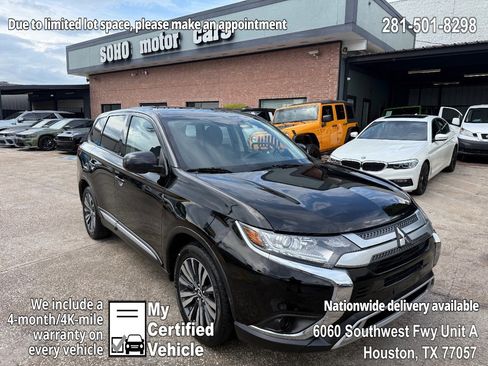 Used 2020 Mitsubishi Outlander ES image 1