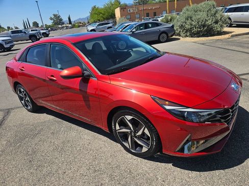 Used 2021 Hyundai Elantra Limited FWD image 7