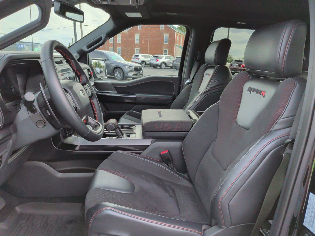 Used 2025 Ford F150 Raptor w/ Equipment Group 803A Raptor R AWD/4WD image 4
