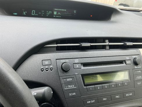 Used 2010 Toyota Prius Five image 20