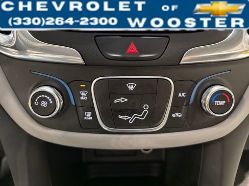 Used 2020 Chevrolet Equinox LS w/ LS Convenience Package image 12