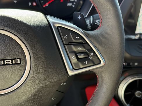 Used 2022 Chevrolet Camaro ZL1 image 17