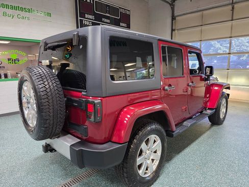 Used 2012 Jeep Wrangler Unlimited Sahara w/ Max Tow Pkg AWD/4WD image 6