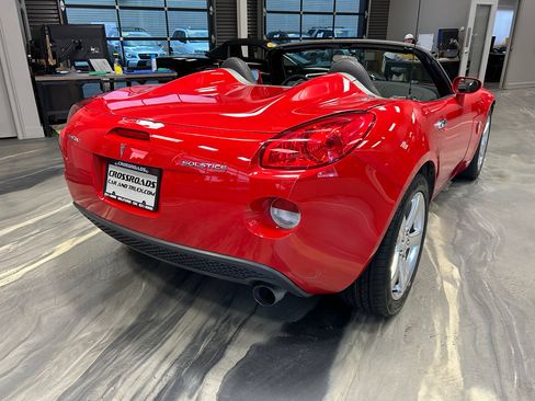 Used 2006 Pontiac Solstice Convertible w/ Premium Package RWD image 22