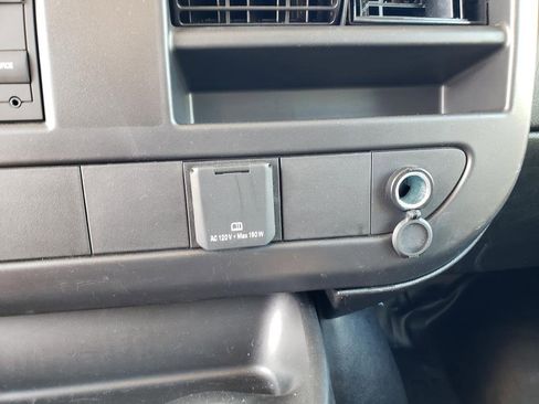 Used 2024 Chevrolet Express 2500 w/ Driver Convenience Package image 21