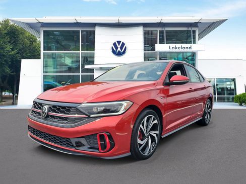 Used 2023 Volkswagen Jetta GLI Autobahn FWD image 2