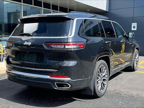 Used 2025 Jeep Grand Cherokee L Summit AWD/4WD image 4