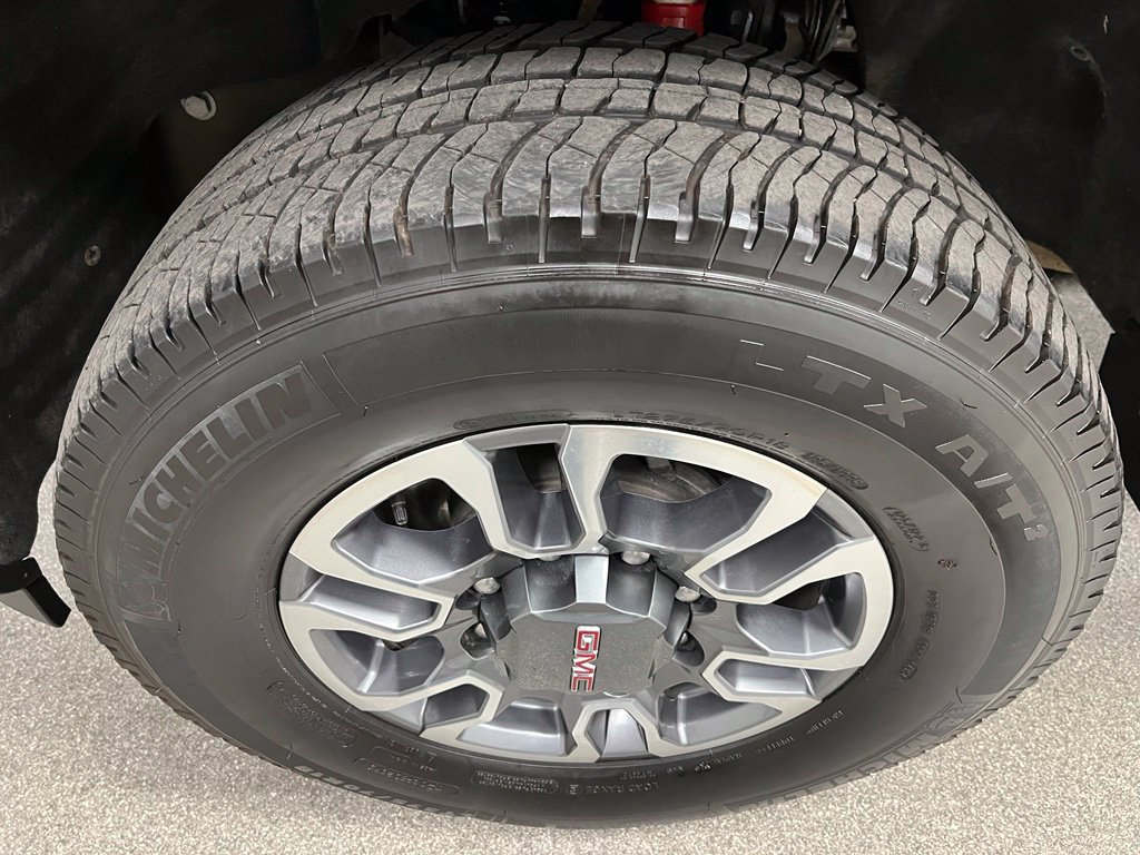 Used 2025 GMC Sierra 3500 SLE w/ SLE Convenience Package AWD/4WD image 15