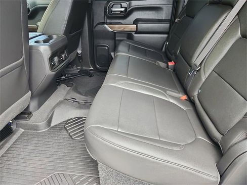 Used 2021 Chevrolet Silverado 1500 LT Trail Boss w/ Convenience Package II image 24