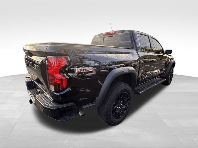 Used 2024 Chevrolet Colorado Trail Boss w/ Technology Package AWD/4WD image 7