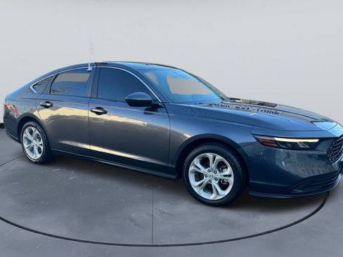 Used 2023 Honda Accord LX image 11