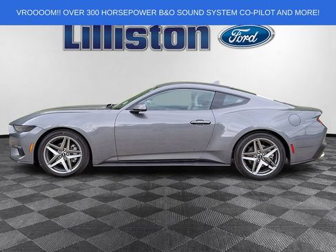 Used 2026 Ford Mustang Premium RWD image 7